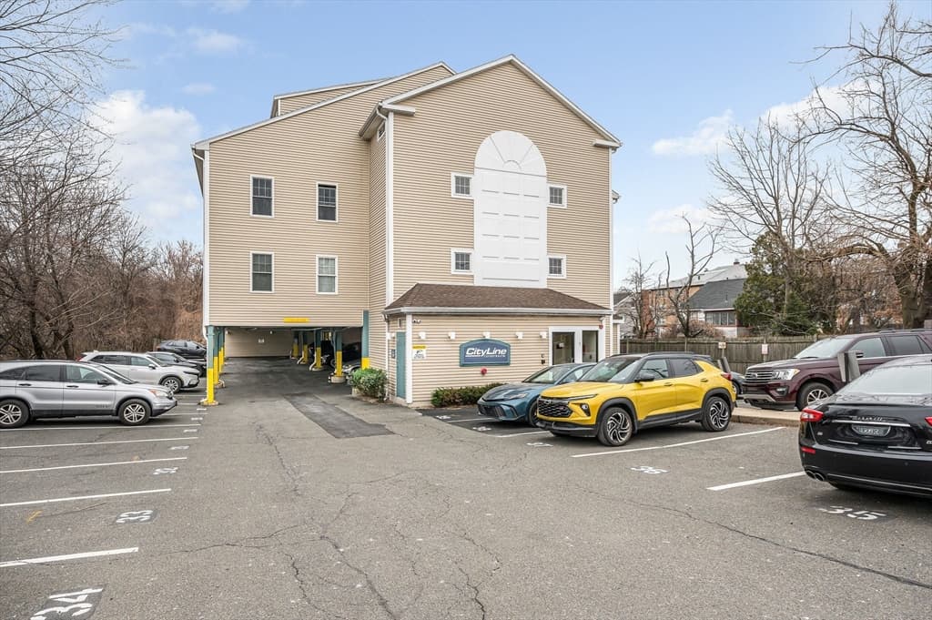 39 Broadway # 305, Malden MA 02148