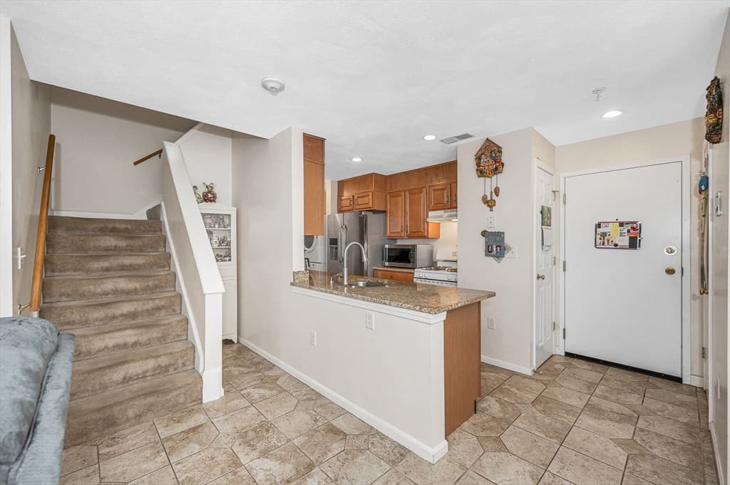 39 Broadway # 305, Malden MA 02148 photo 10