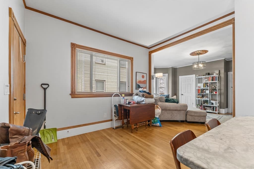 3 Family at 9 Dartmouth St, Somerville MA 02145, photo 13 of 39