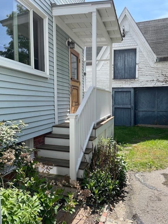 3 Family at 9 Dartmouth St, Somerville MA 02145, photo 28 of 39