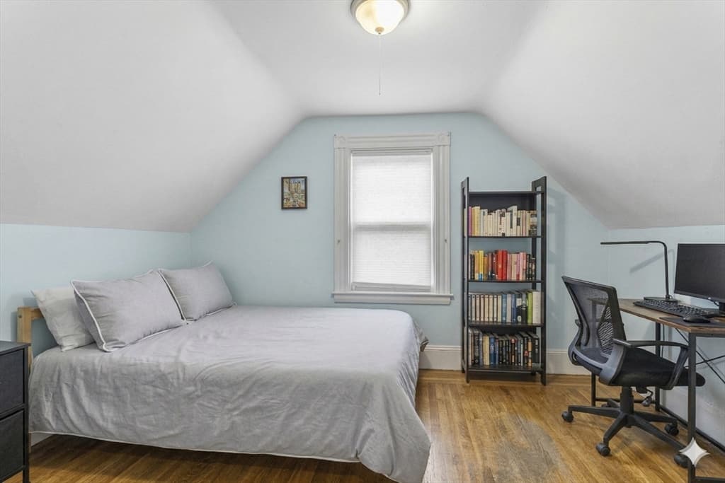 3 Family at 9 Dartmouth St, Somerville MA 02145, photo 20 of 39