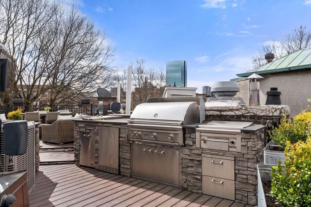 Single Family Residence at 6 West Hill Place, Boston MA 02114, photo 23 of 27