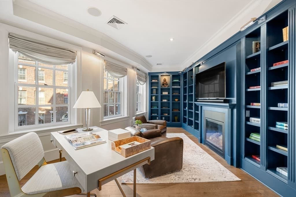Single Family Residence at 6 West Hill Place, Boston MA 02114, photo 11 of 27
