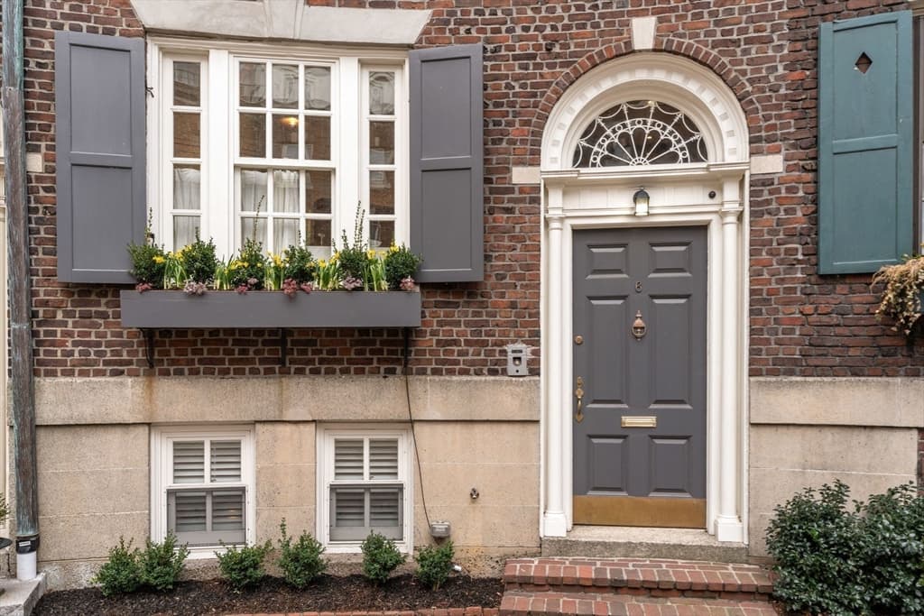 Single Family Residence at 6 West Hill Place, Boston MA 02114, photo 25 of 27