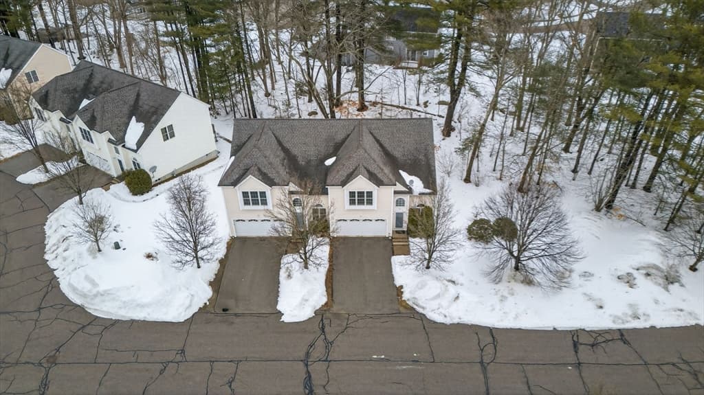 Condominium at 1 Knowlton Circle # 1, Upton MA 01568, photo 21 of 26