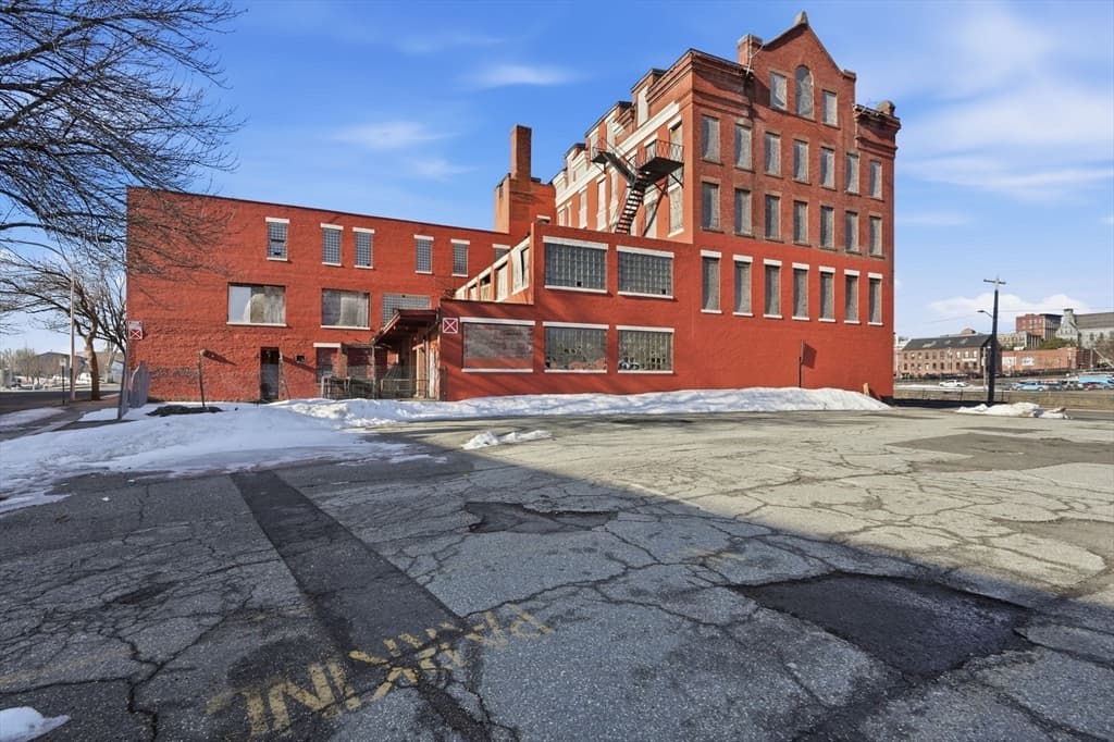 5+ Family - 5+ Units Up/Down at 345-363 Dwight Street, Holyoke MA 01040, Holyoke, photo 6 of 13