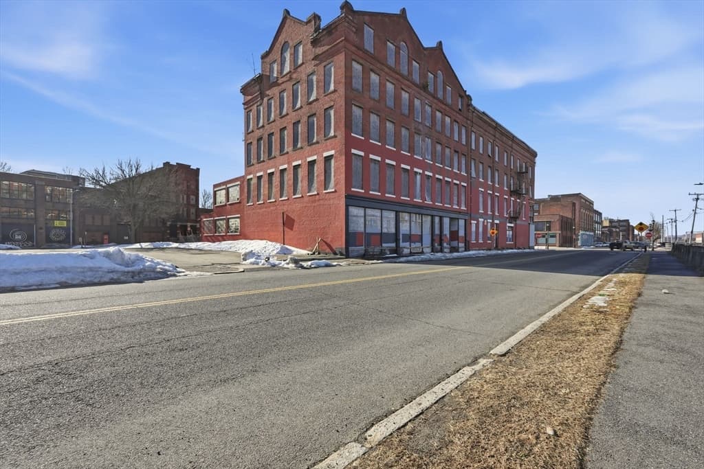 5+ Family - 5+ Units Up/Down at 345-363 Dwight Street, Holyoke MA 01040, Holyoke, photo 5 of 13