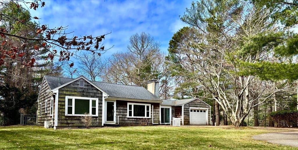 Single Family Residence at 351 Swift Ave, Barnstable MA 02655, photo 2 of 24