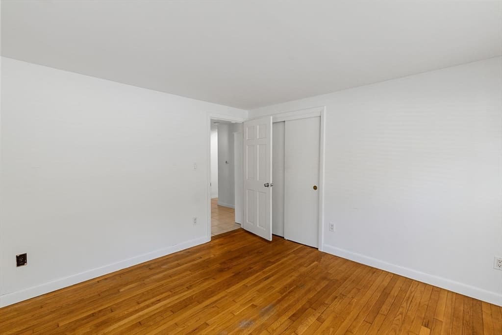 Single Family Residence at 351 Swift Ave, Barnstable MA 02655, photo 21 of 24