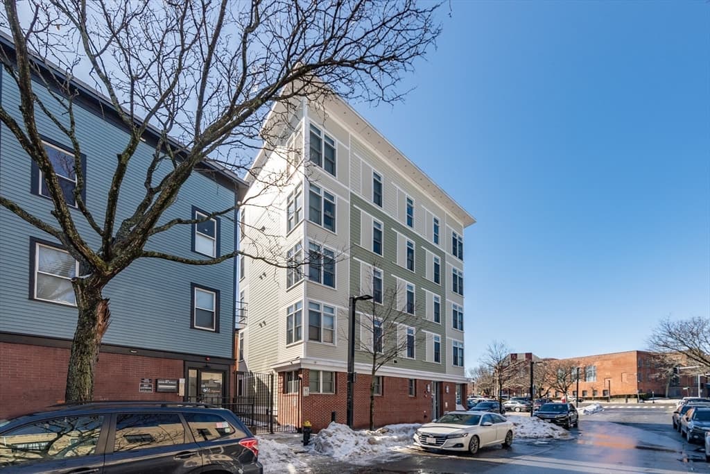 5+ Family - 5+ Units Side by Side at 10 Roxbury Street, Boston MA 02119, Boston, photo 3 of 20