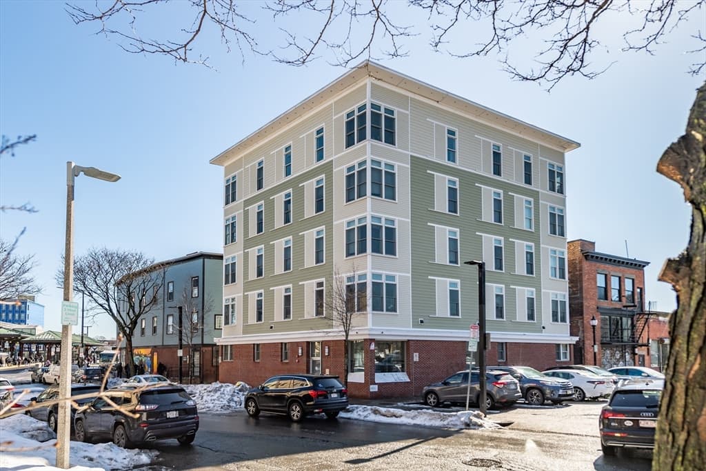 10 Roxbury Street, Boston MA 02119
