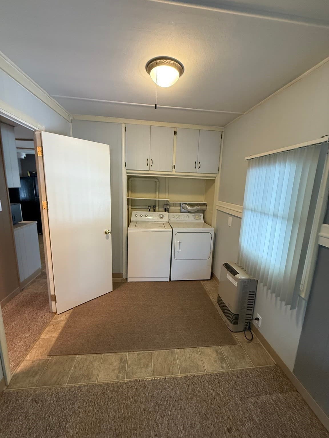 Mobile Home at 4 Center Street, Brimfield MA 01010, photo 6 of 16