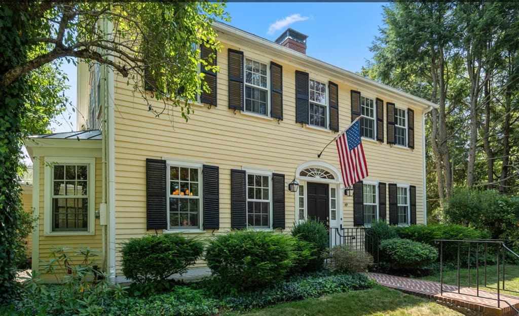 49 Salem St, Andover MA 01810