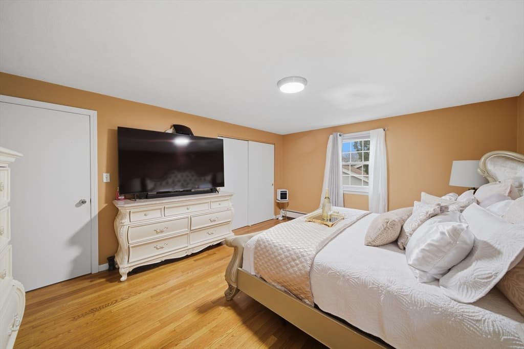 Single Family Residence at 24 Juniper Dr, Saugus MA 01906, photo 14 of 19