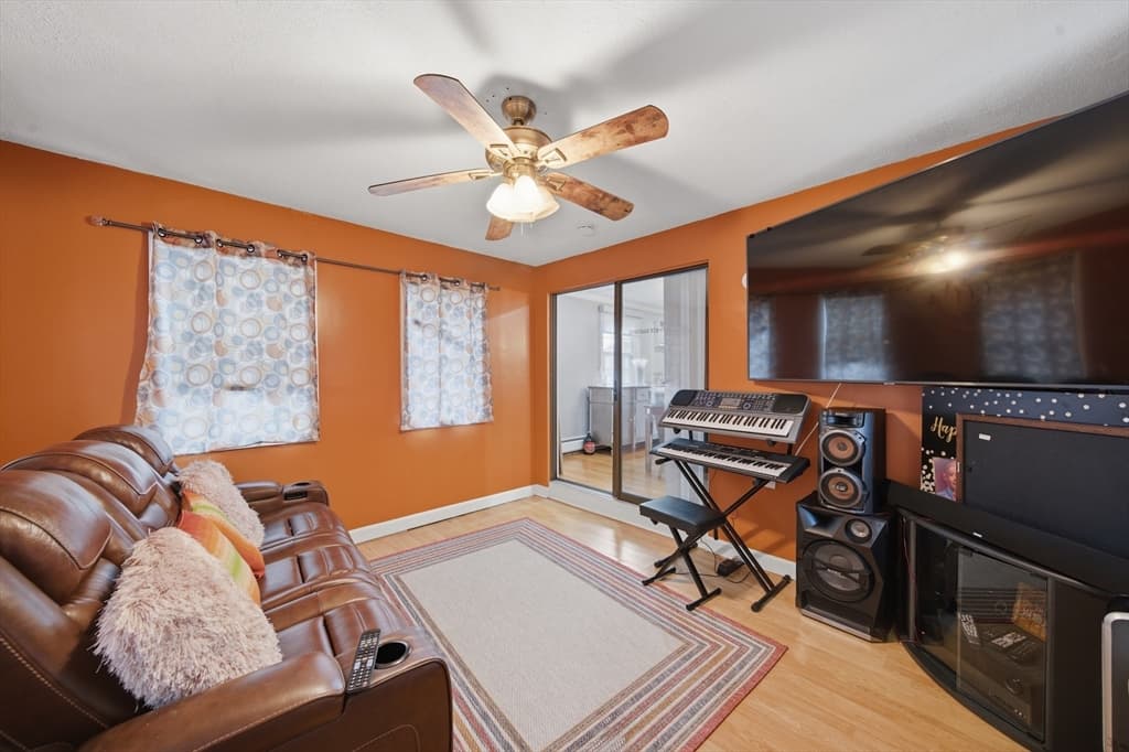Single Family Residence at 24 Juniper Dr, Saugus MA 01906, photo 11 of 19