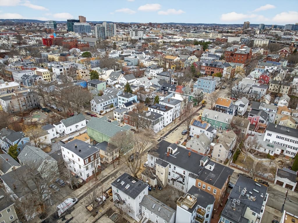 Condominium at 241 Hurley St # 1, Cambridge MA 02141, Cambridge, photo 11 of 15