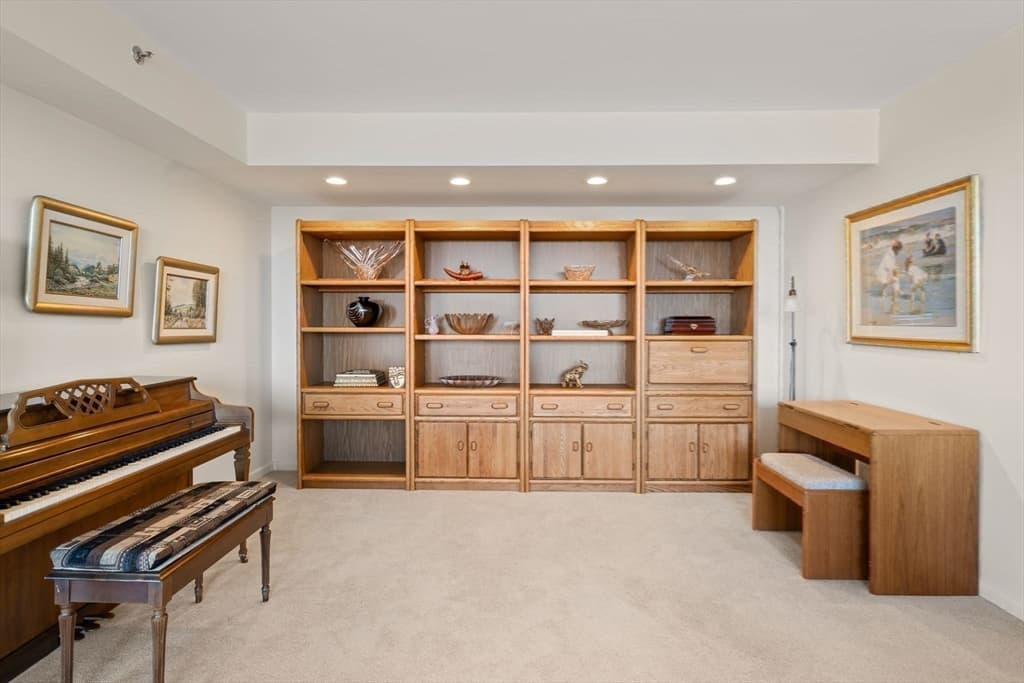 Condominium at 250 Hammond Pond Parkway # 1111S, Newton MA 02467, Newton, photo 4 of 28