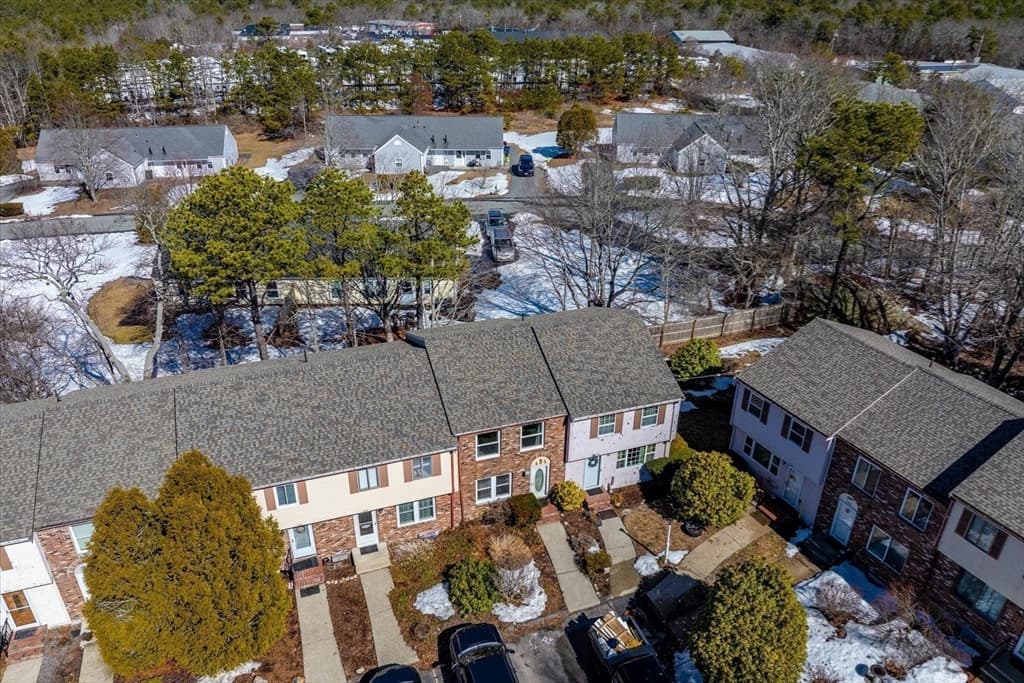 405 Village Dr # 405, Bourne MA 02532 photo 35