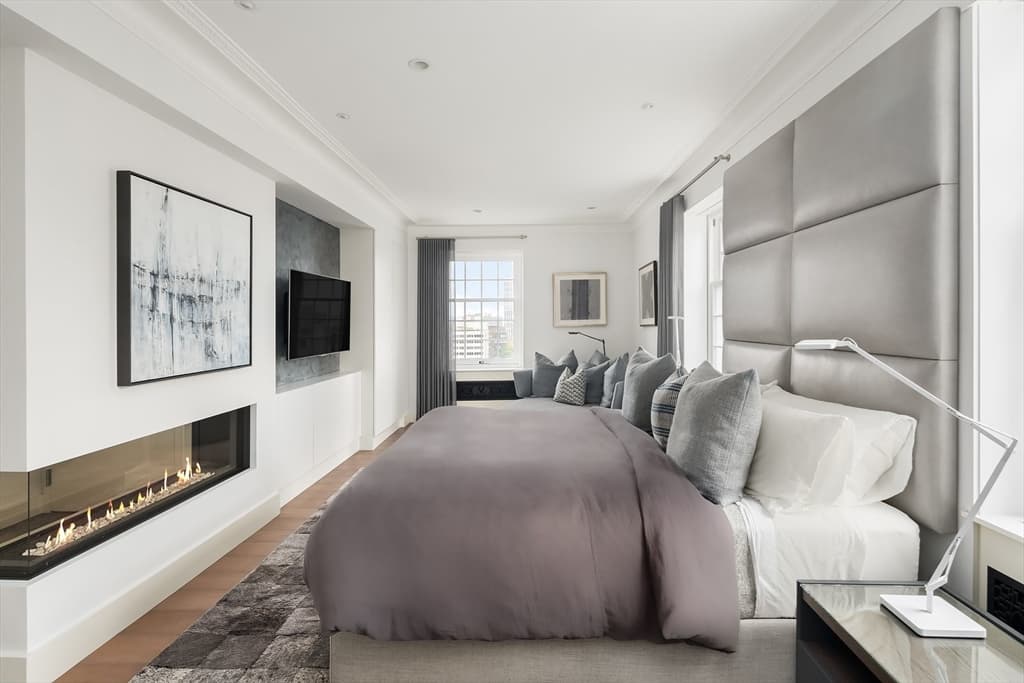 Condominium at 41 Mt Vernon Street # V, Boston MA 02108, photo 13 of 23