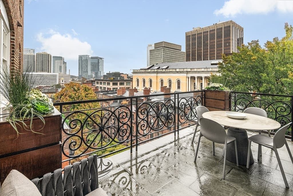 Condominium at 41 Mt Vernon Street # V, Boston MA 02108, photo 10 of 23
