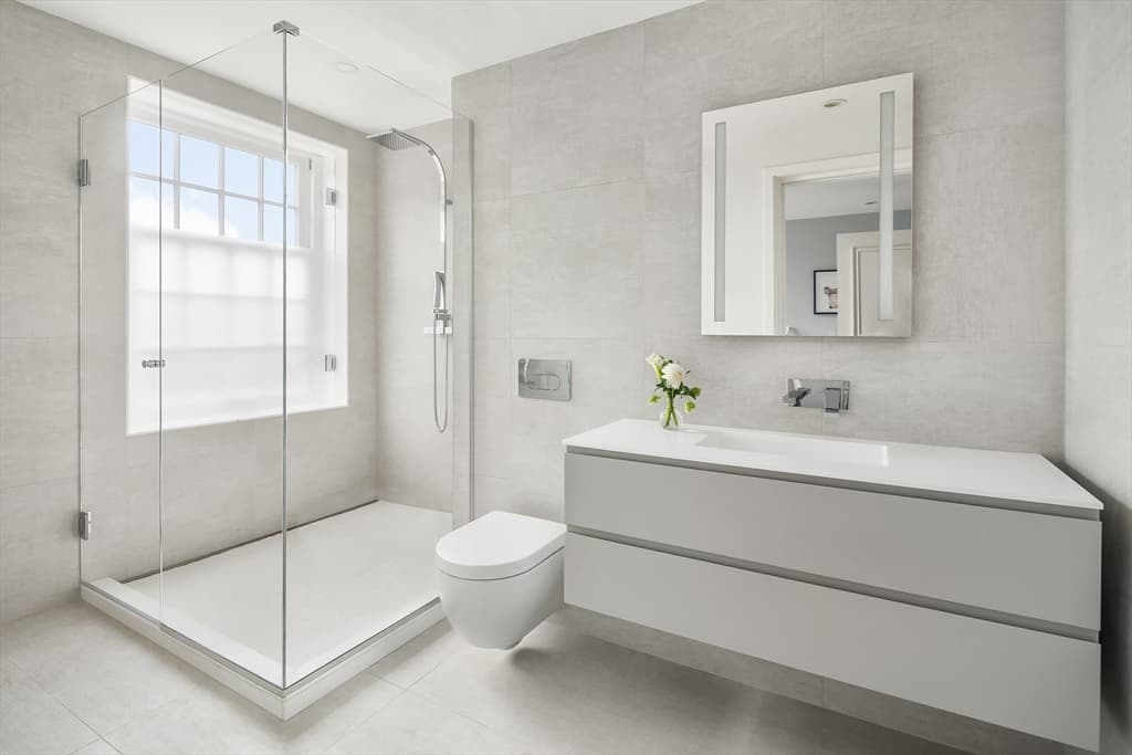 Condominium at 41 Mt Vernon Street # V, Boston MA 02108, photo 18 of 23