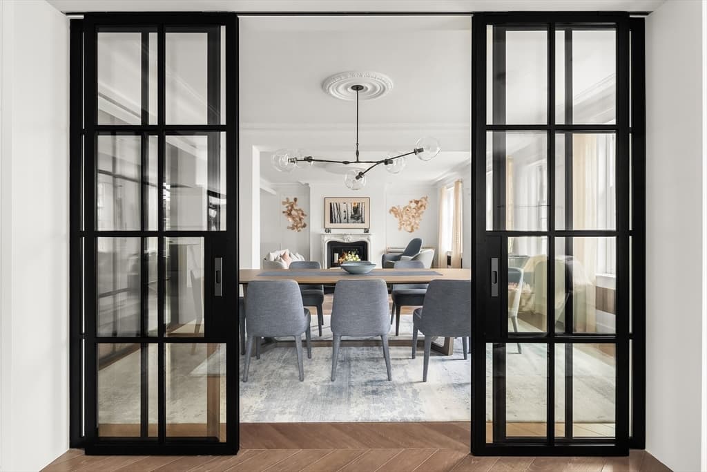 Condominium at 41 Mt Vernon Street # V, Boston MA 02108, photo 4 of 23