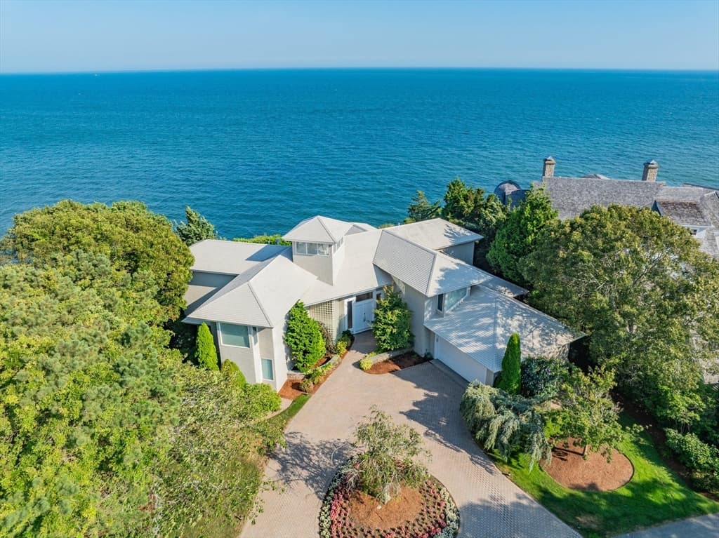 40 Triton Way, Mashpee MA 02649