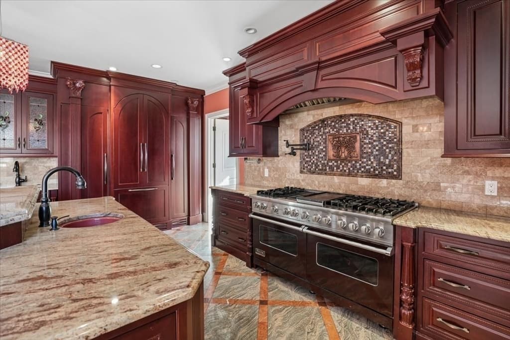 Single Family Residence at 3 Regency Ridge, Andover MA 01810, Andover, photo 11 of 39