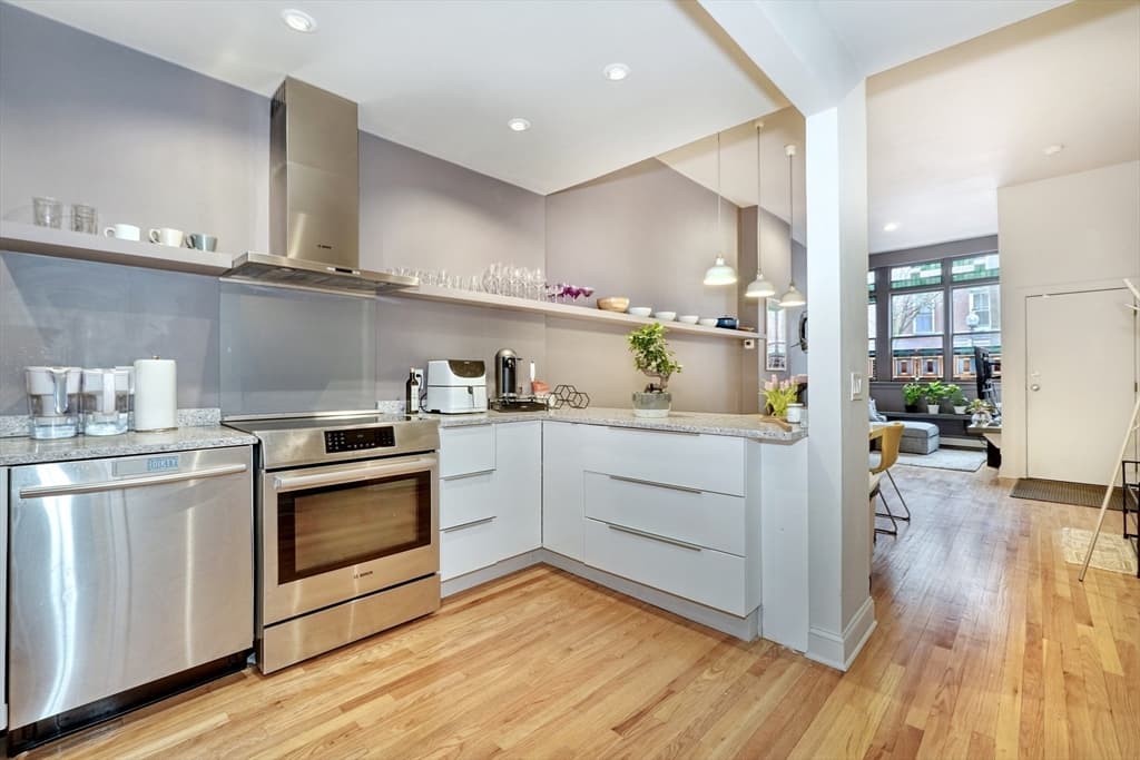 Condominium at 70 Clarendon St # 1, Boston MA 02116, photo 3 of 19