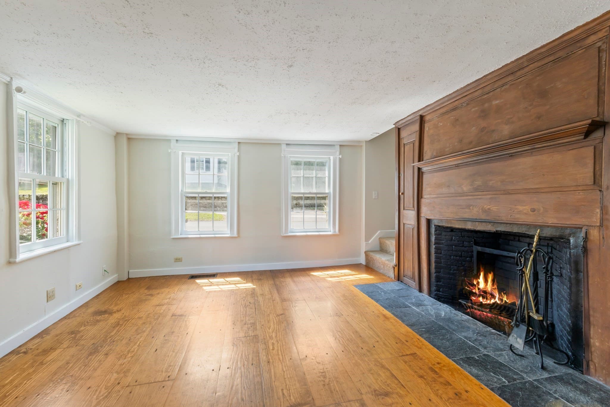 Multi Family at 191-193 South St, Hingham MA 02043, photo 28 of 42