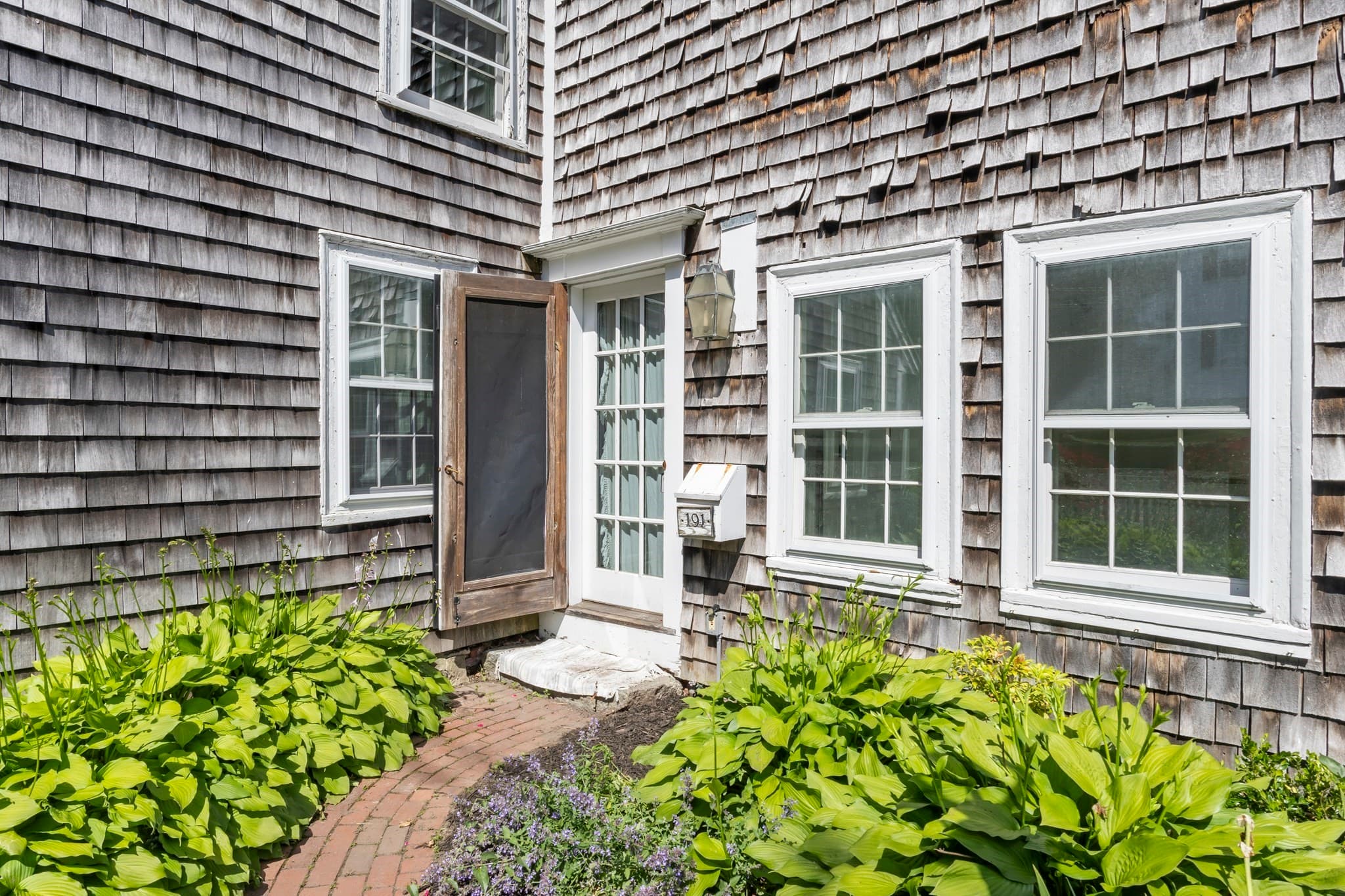 Multi Family at 191-193 South St, Hingham MA 02043, photo 18 of 42