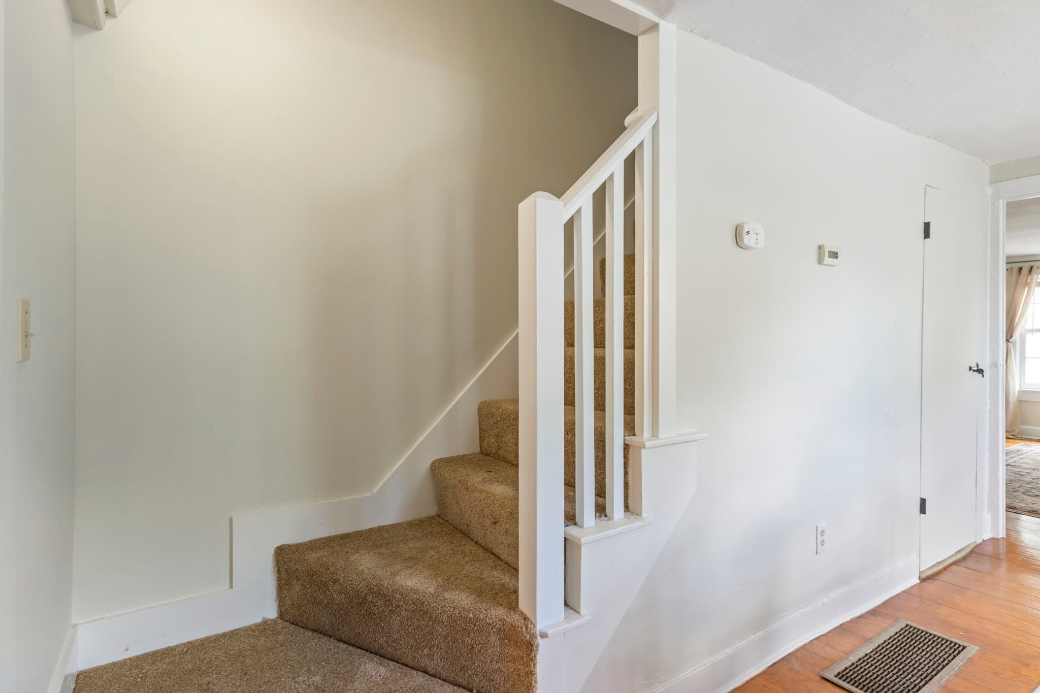 Multi Family at 191-193 South St, Hingham MA 02043, photo 11 of 42