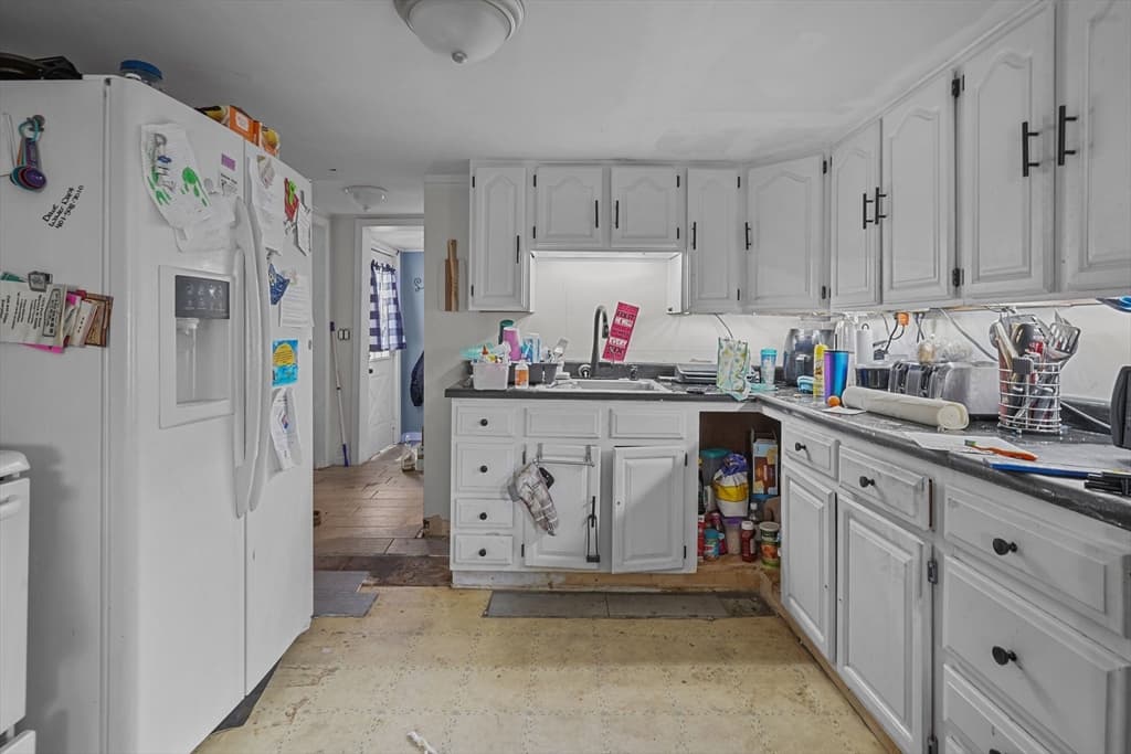 42 Taunton Ave, Seekonk MA 02771 photo 2