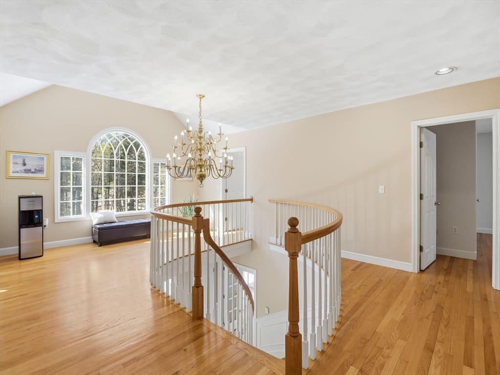 Single Family Residence at 2 Pipers Gln, Andover MA 01810, photo 26 of 42