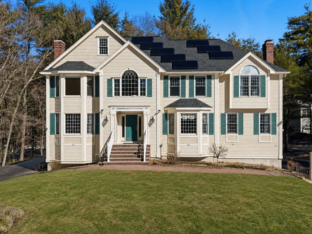 2 Pipers Gln, Andover MA 01810