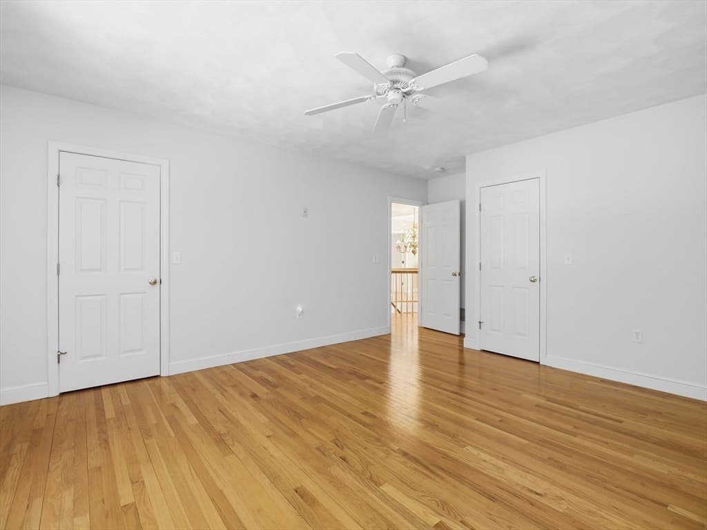 Single Family Residence at 2 Pipers Gln, Andover MA 01810, photo 37 of 42