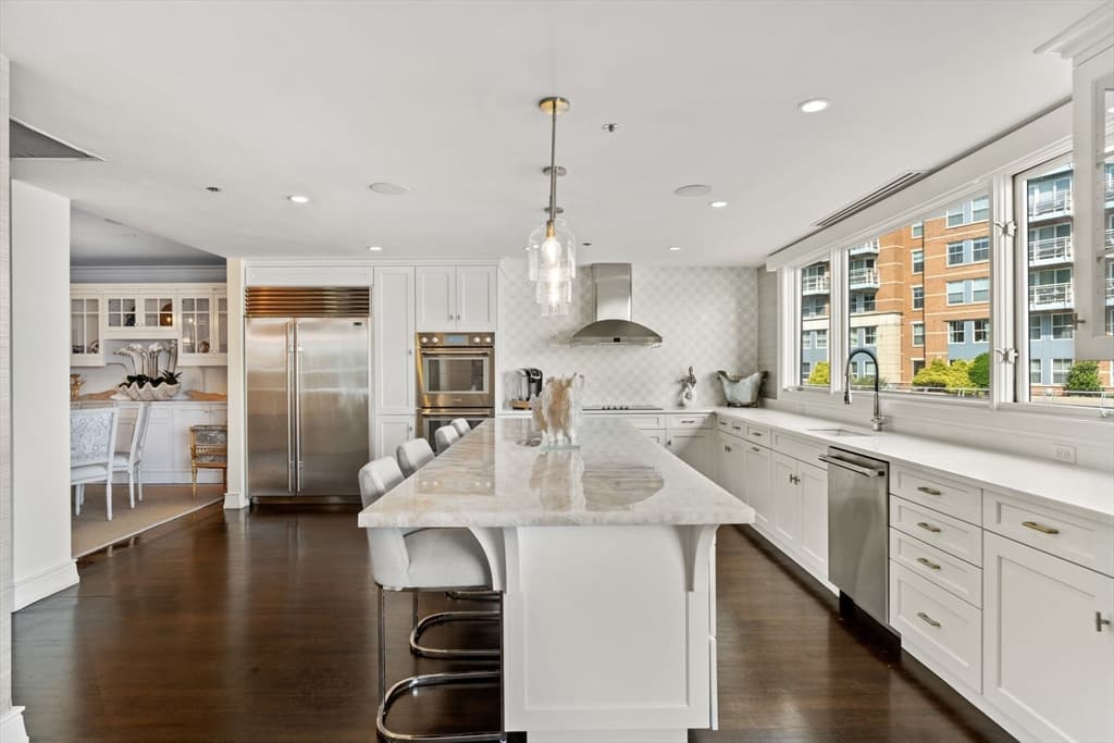 Condominium at 50 Battery St # 104, Boston MA 02109, photo 2 of 39