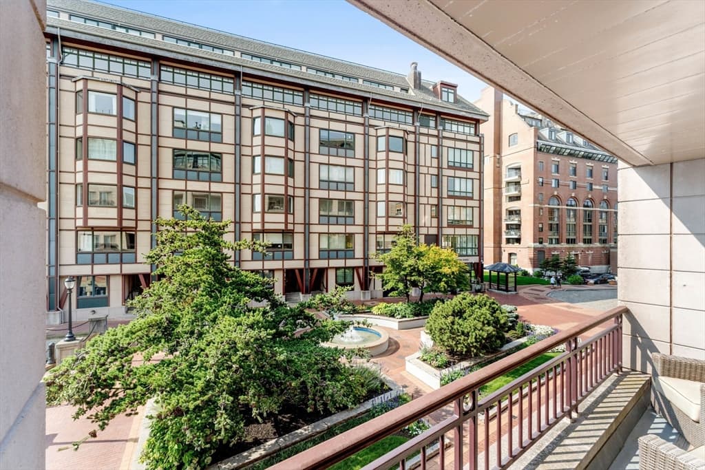 Condominium at 50 Battery St # 104, Boston MA 02109, photo 34 of 39