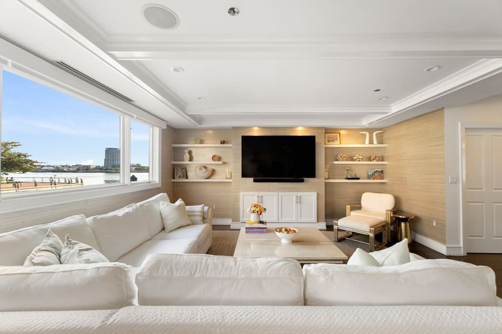 Condominium at 50 Battery St # 104, Boston MA 02109, photo 10 of 39