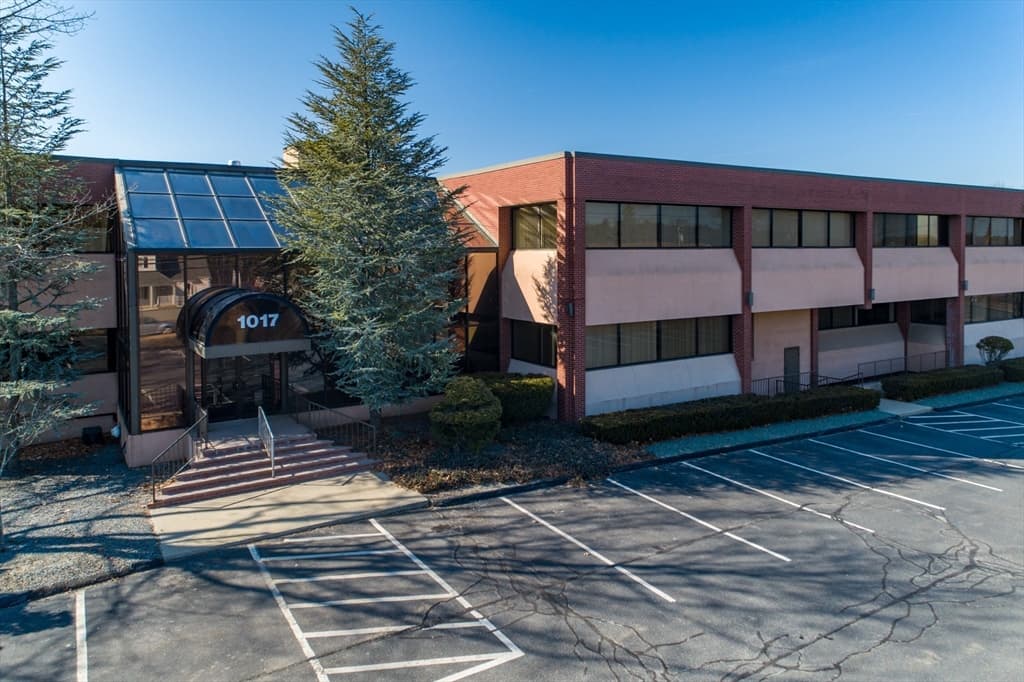 1017 Turnpike St # 23, Canton MA 02021