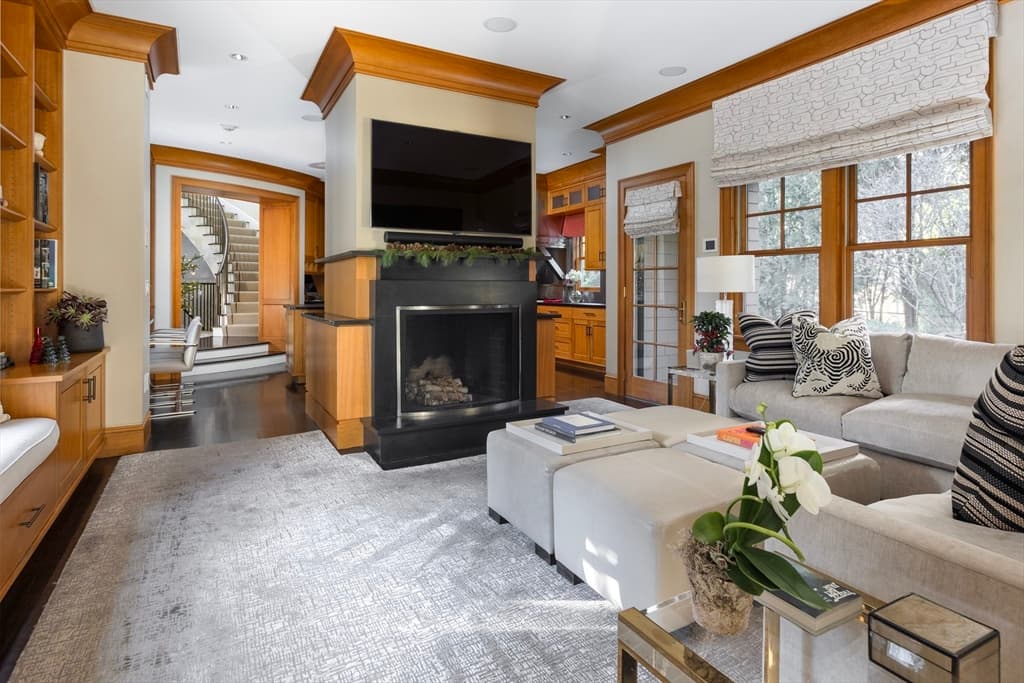 1 Chestnut Place, Brookline MA 02445 photo 9