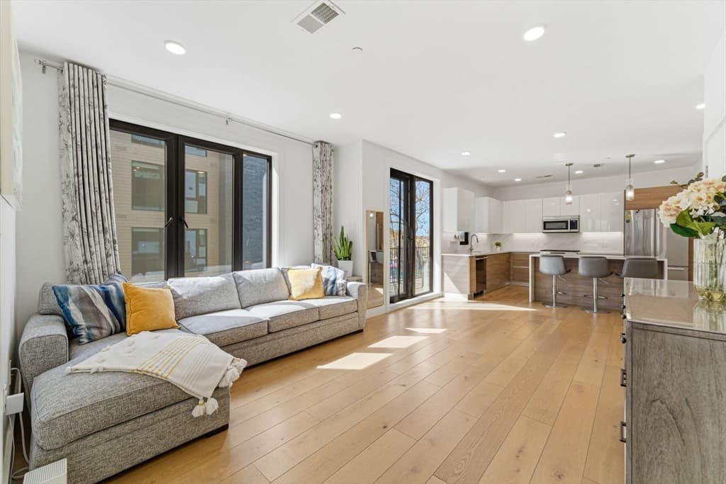 30 Penniman Rd # 302, Boston MA 02134