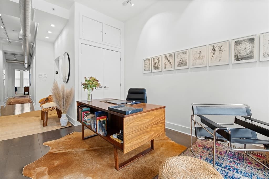 Condominium at 43 Winter St # 4, Boston MA 02108, photo 6 of 24