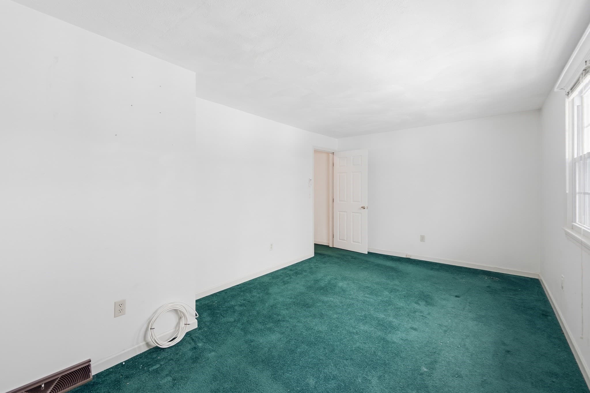 Condominium at 551 Hildreth St # 21, Dracut MA 01826, photo 9 of 23