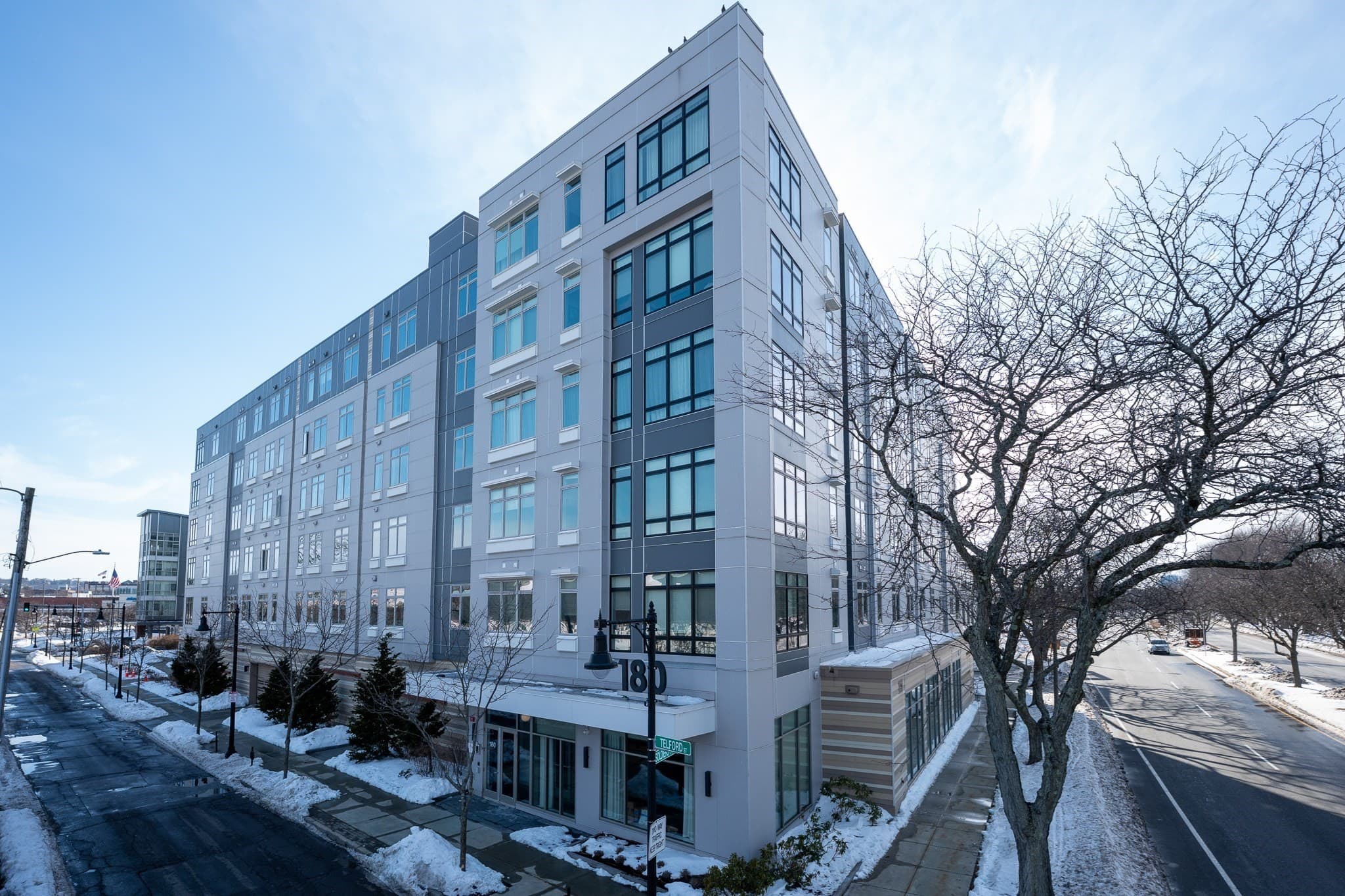 180 Telford St # 605, Boston MA 02135