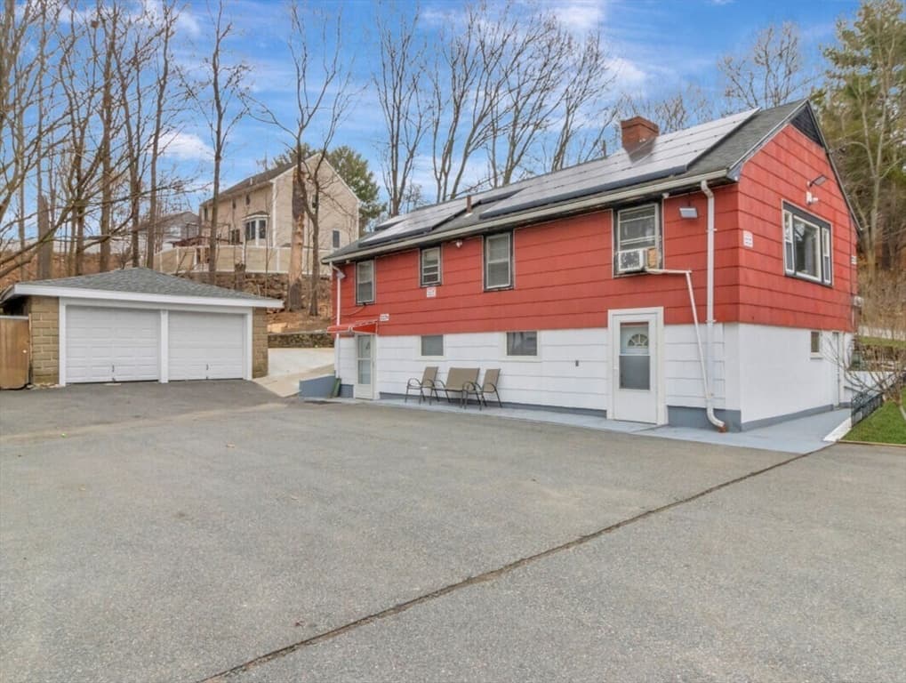 222 Walnut St, Saugus MA 01906
