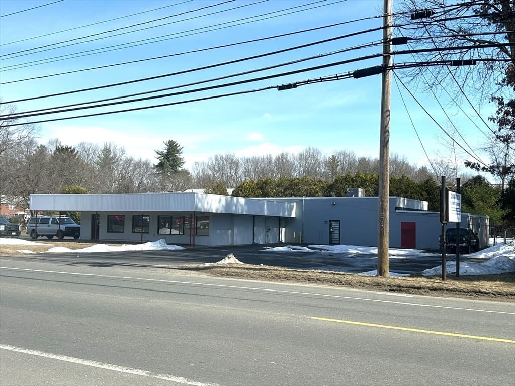 901 Southampton Rd, Westfield MA 01085