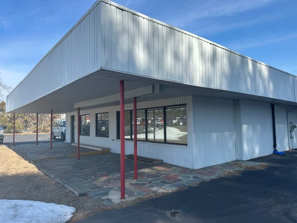 Commercial Sale at 901 Southampton Rd, Westfield MA 01085, photo 4 of 10