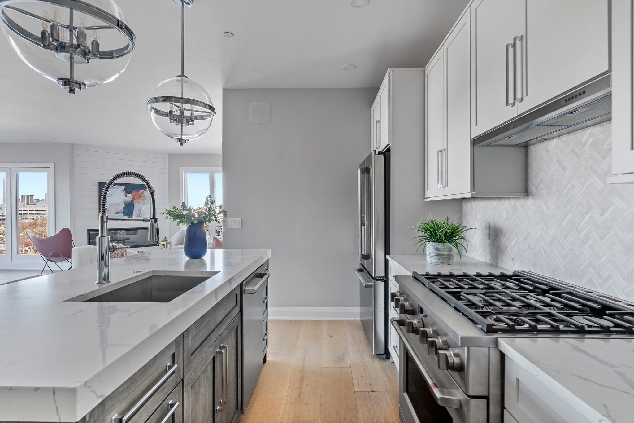 Condominium at 44 Ellery St, Boston MA 02127, photo 5 of 21
