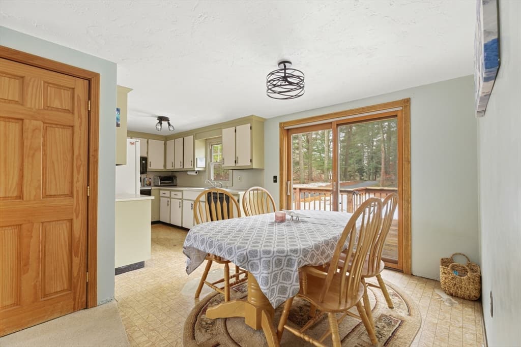 10 Wapping Rd, Kingston MA 02364 photo 3